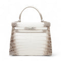 HERMÈS Kelly 25 Himalaya Matte Niloticus Crocodile Palladium hardware